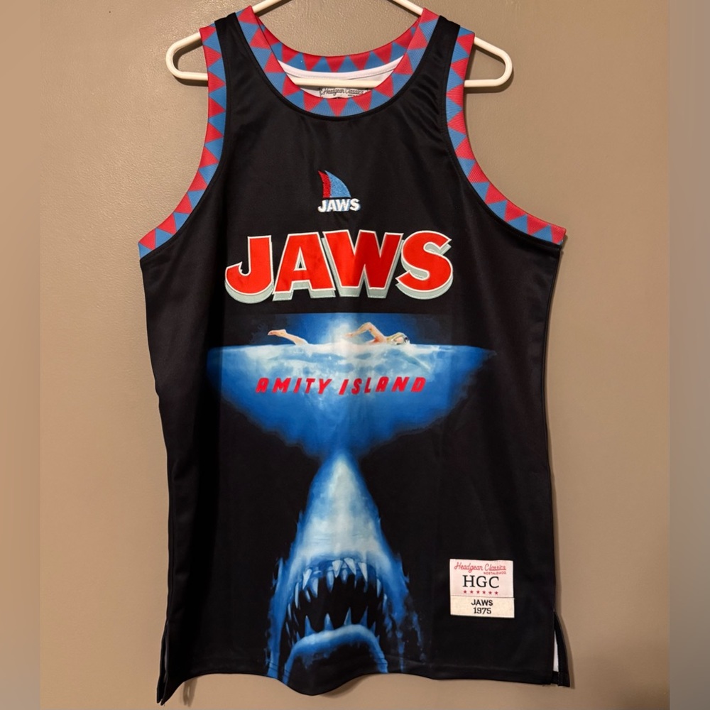 JAWS Amity Island Headgear Classics Premium Embroidered Graphic Jersey Men 2XL - Picture 2 of 5